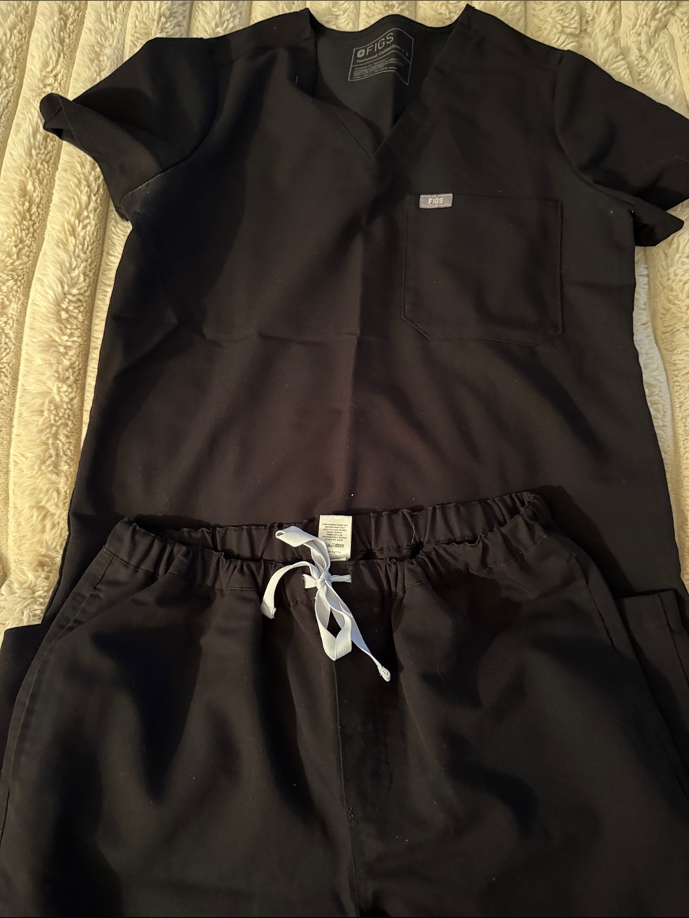 Figs Black Medical Scrub Top & Drawstring Pants Set